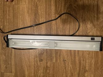 Utilitech Electrical/Under Cabinet Light Bar Light