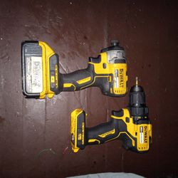 DeWalt Impact And Drill 5 Hour Battery 
