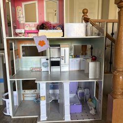 Rainbow High Doll House