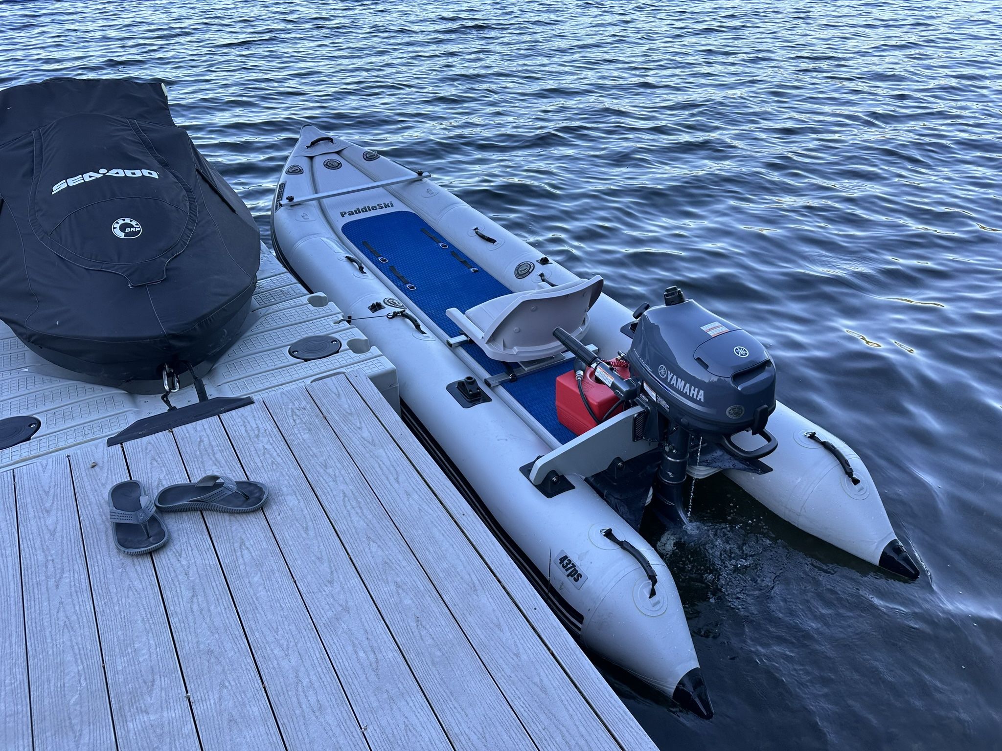 Sea Eagle paddleski Inflatable Boat and Yamaha 6HP Kicker