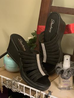 Skechers Slip On Shoes  - Size 8