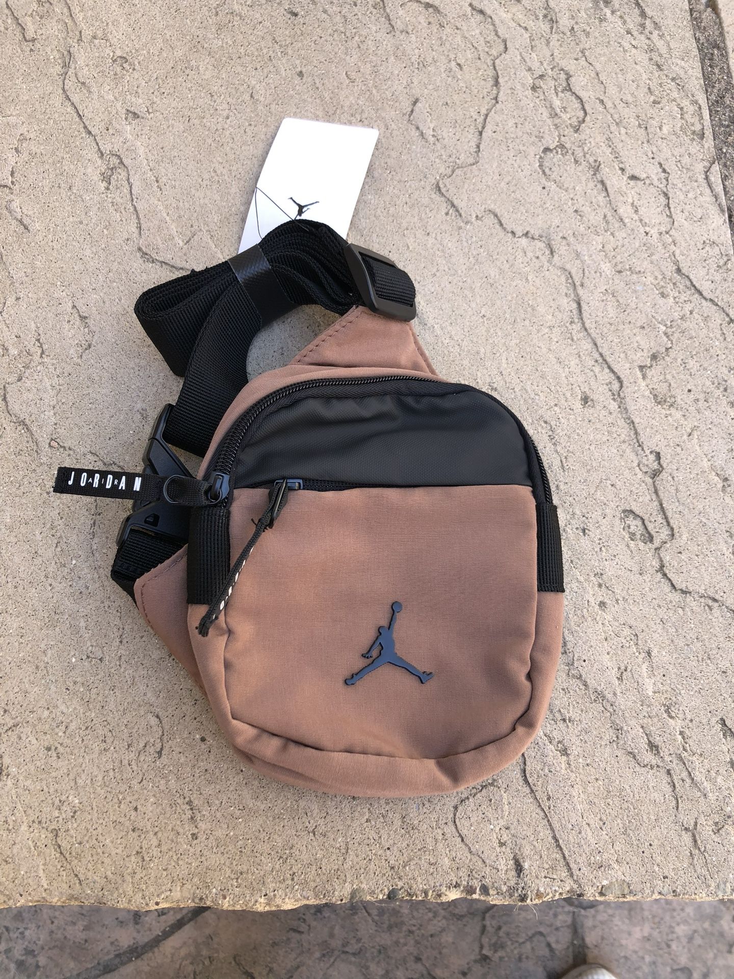 New Nike Jordan Airborne Hip Bag Fanny Pack Waist Belt Crossbody Archaeo Brown