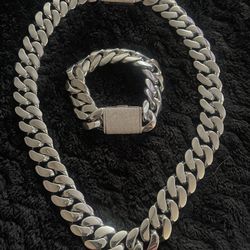 Heavy Stainless Steel Cuban Chain And Matching Bracelet 