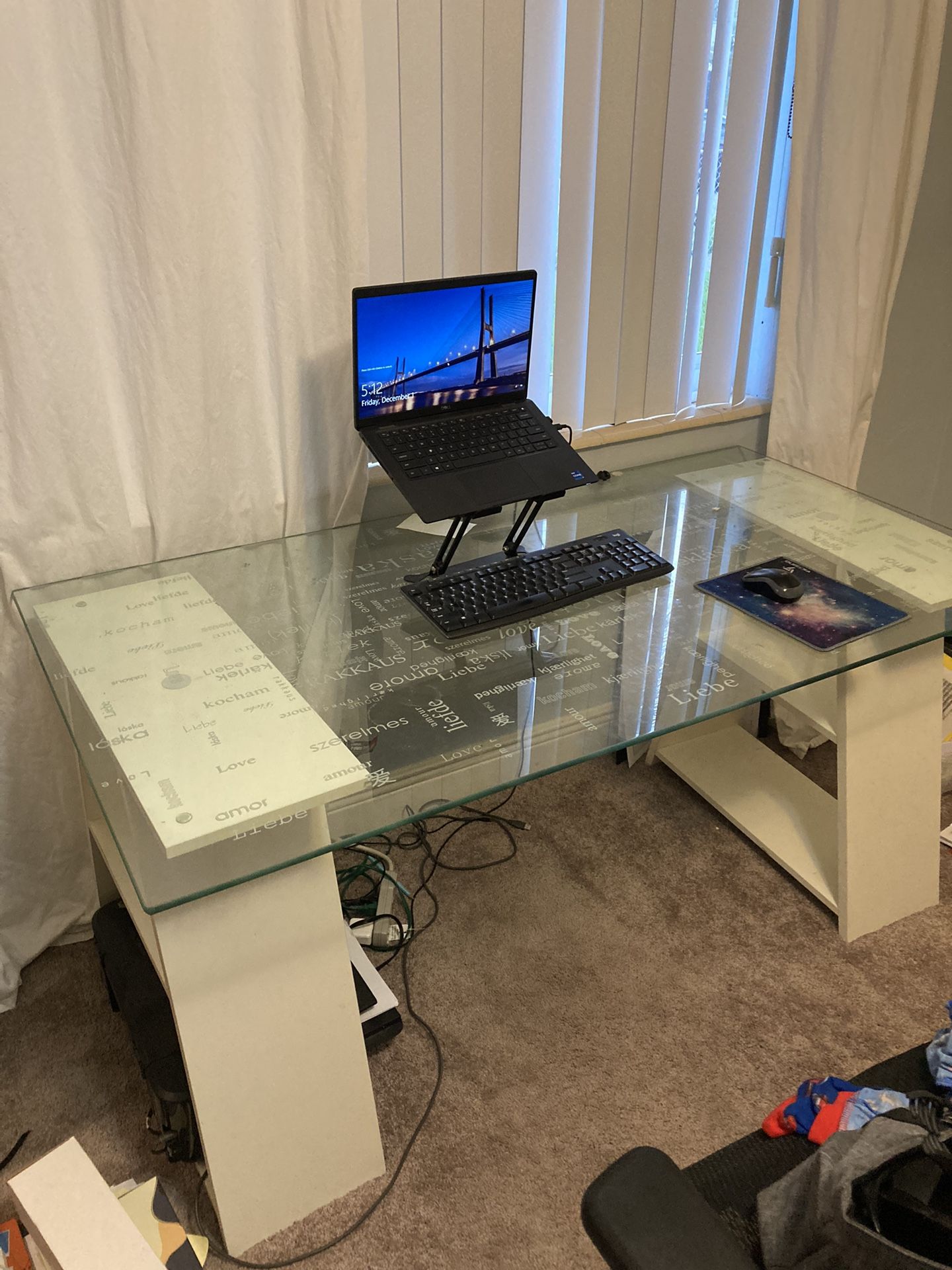 Glass desk for Sale in Hollywood, FL OfferUp