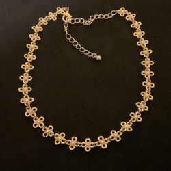 15” Goldtone Choker/ Necklace 