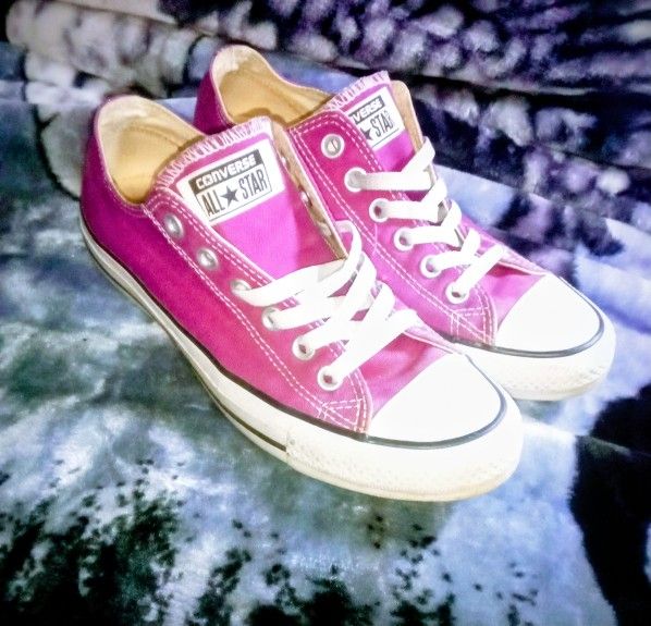 Converse All Stars Pink Sapphire 5.5 Men's 7.5 Womens
