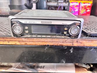 Pioneer Premier DEH-P670MP