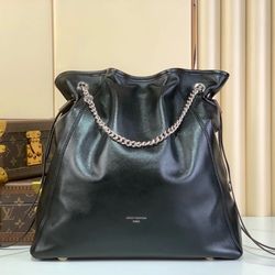 Louis Vuitton Off Duty Vibe Leather bag MM