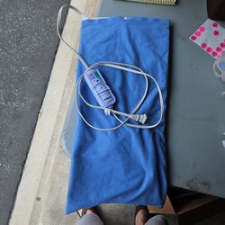 Conair Moist King-Size Heating Pad with Automatic Off,