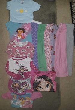 Girls Mis Matched Size 4/5t Pajama Shirts and Pants