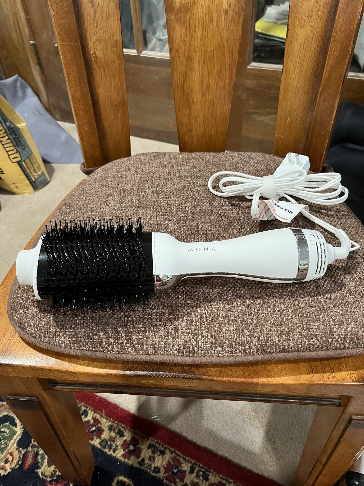 MONAT DOUBLE DUTY HAIR DRYER & VOLUMIZING HOT AIR BRUSH WILL MAIL + SHIPPING