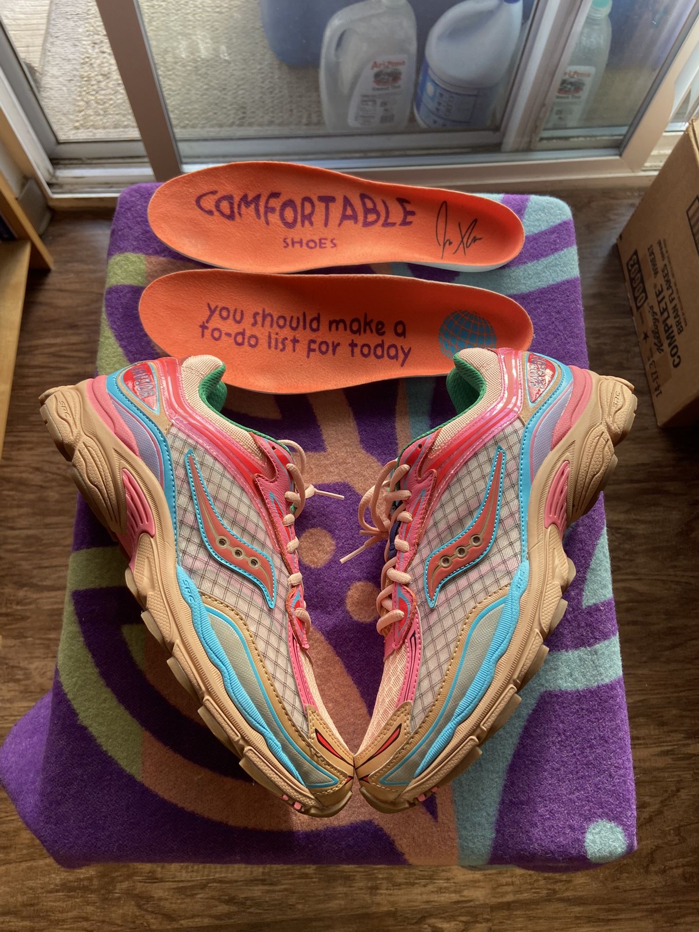 Saucony ProGrid Omni 9 Jae Tips To Do List Tan Mens 10.5 Used
