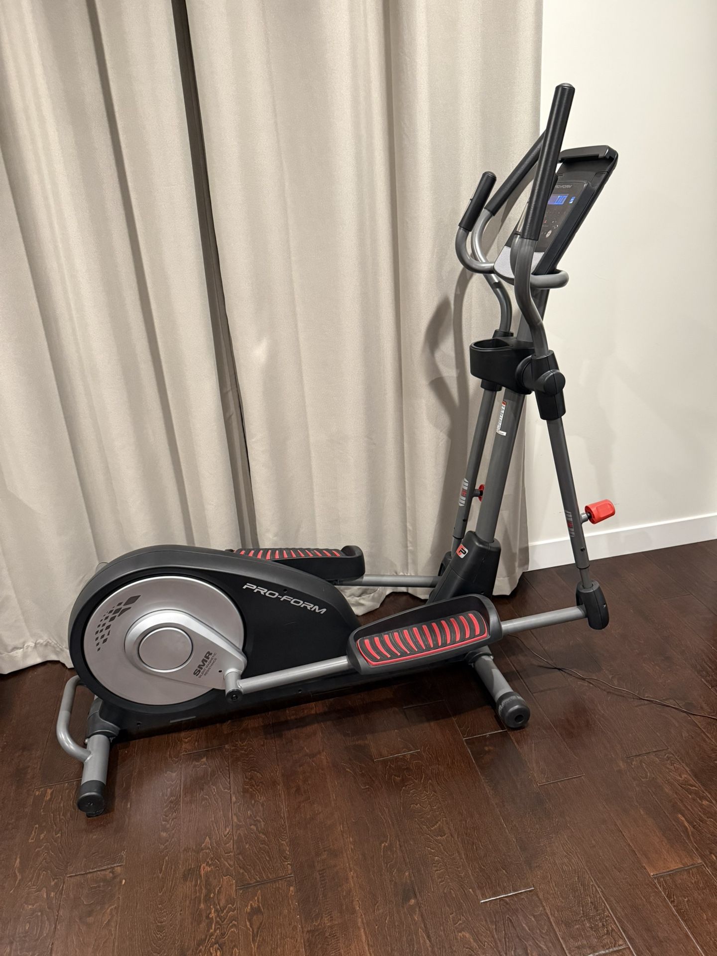 Elliptical Machine Pro Form