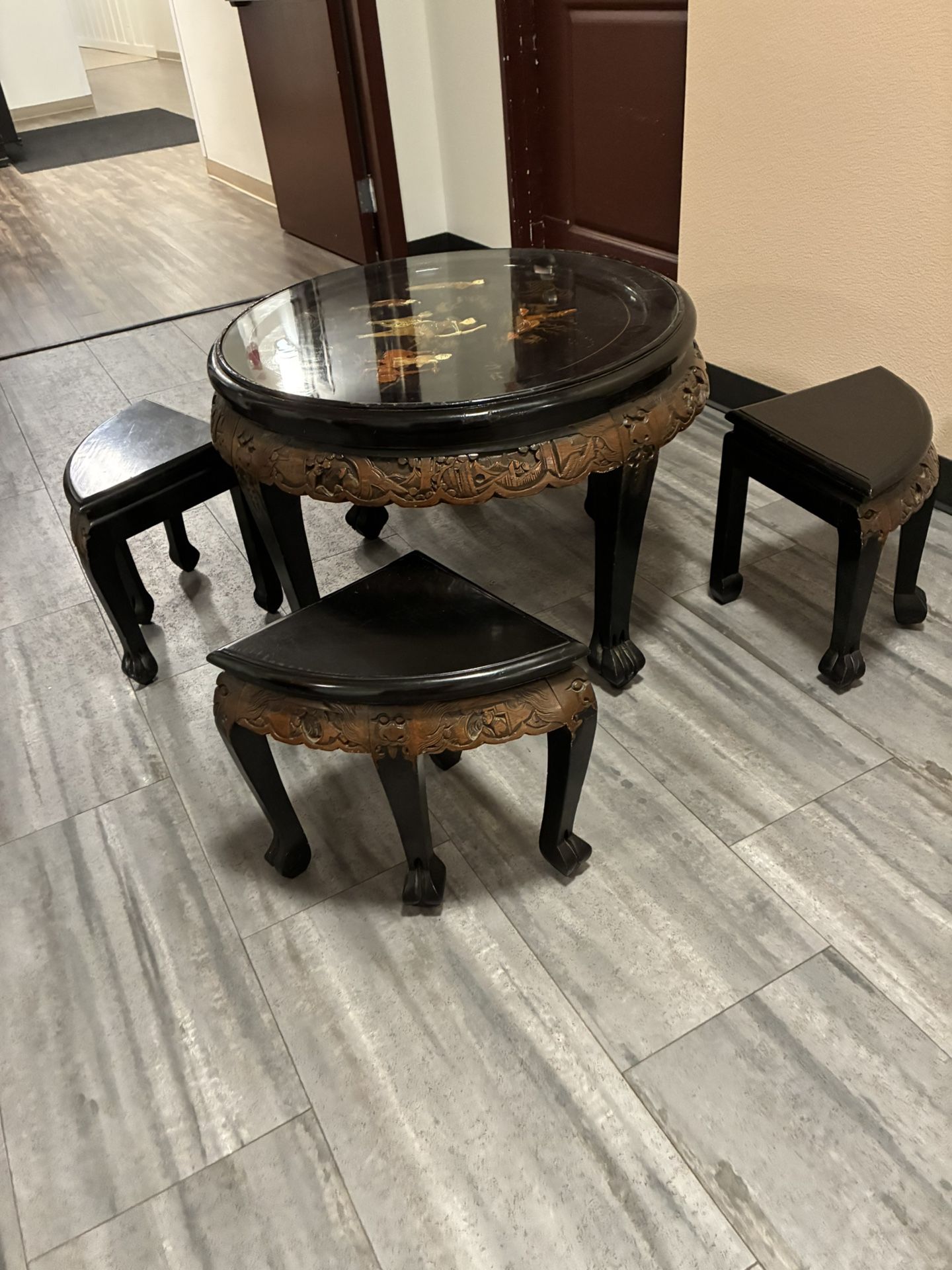 Chinese Tea Table With 4 Seats