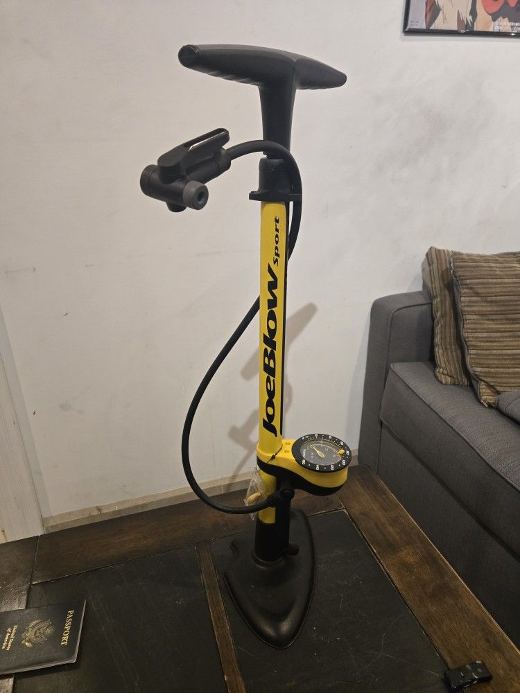 Topeak JoeBlow Sport III Floor Pump - 160 PSI - Excellent Condition