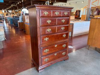 Traditional 6-Drawer Tallboy Dresser