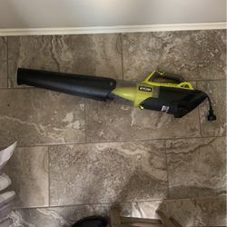 Ryobi Corded Blower 8 Amp Great Condition
