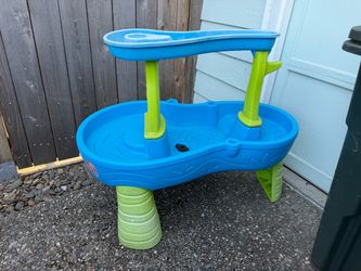 Step2 kids water table
