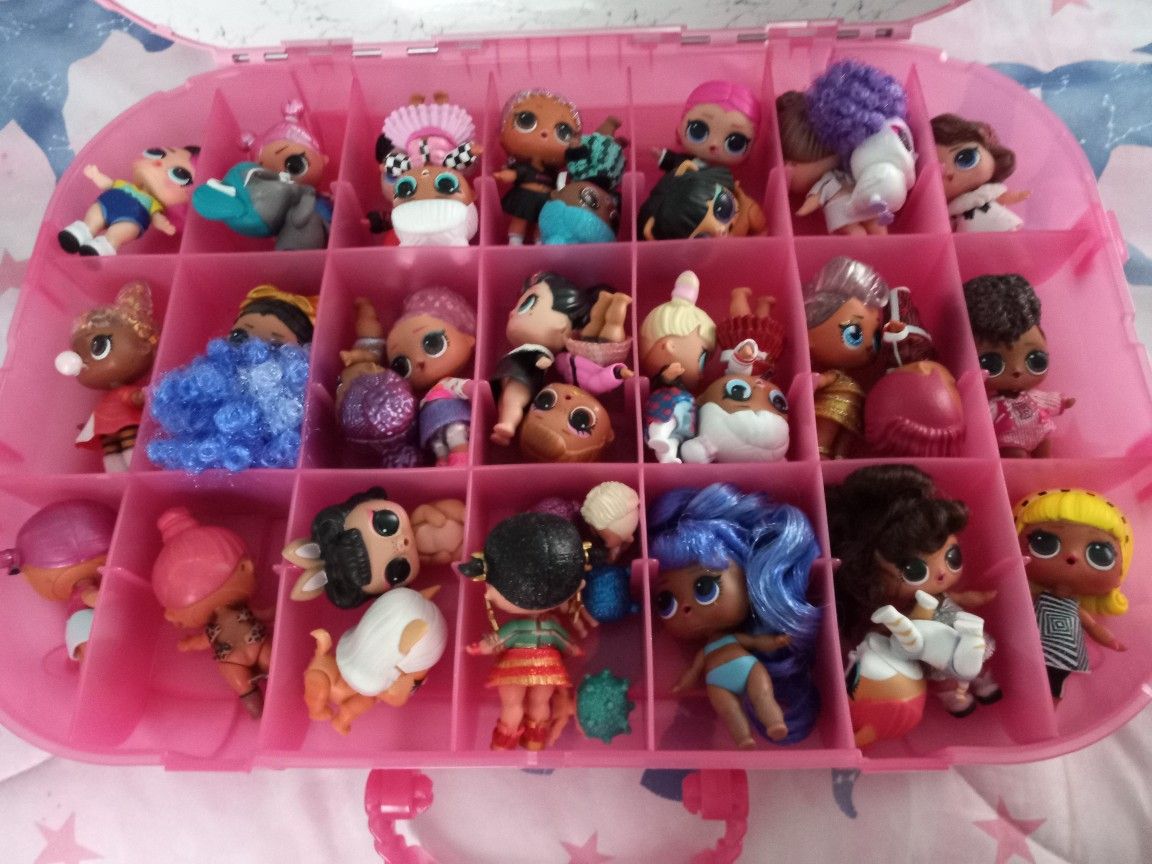 Lol DOLL Case 30+ Dolls Great Condition 