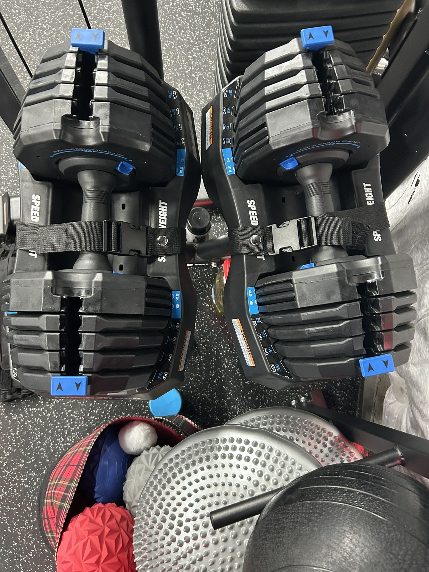 Nordic Track Adjustable Dumbbells 12.5-55lbs With Stand