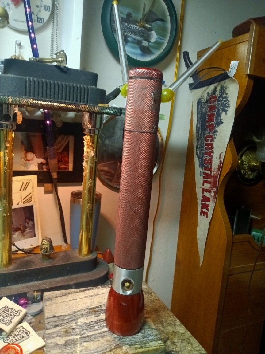 14 Inch Smoke Cutter Flash Light Very Hard To Find.