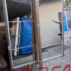 Hermosa Puerta Ir a De Clóset Con El Marco De Madera Size 84x80.5