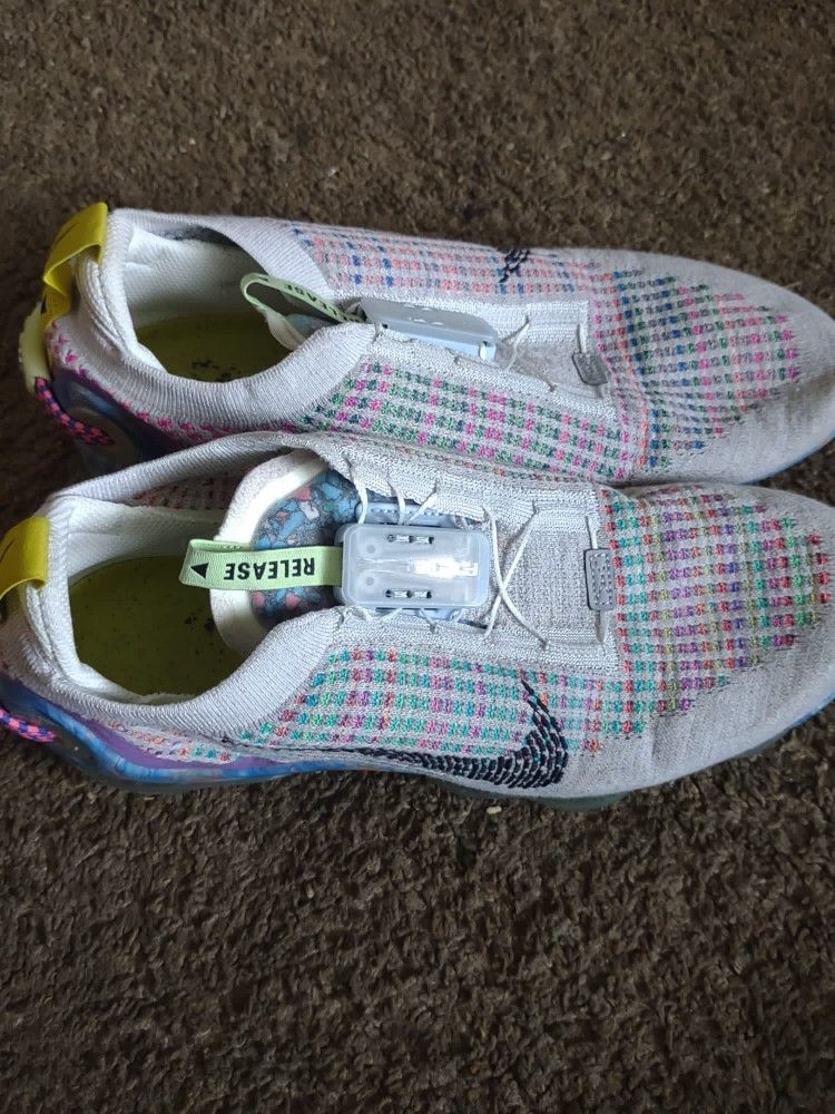 Pure Platinum Nike Vapormax 2020 Nike Air Vapormax 2020 FK Sneaker