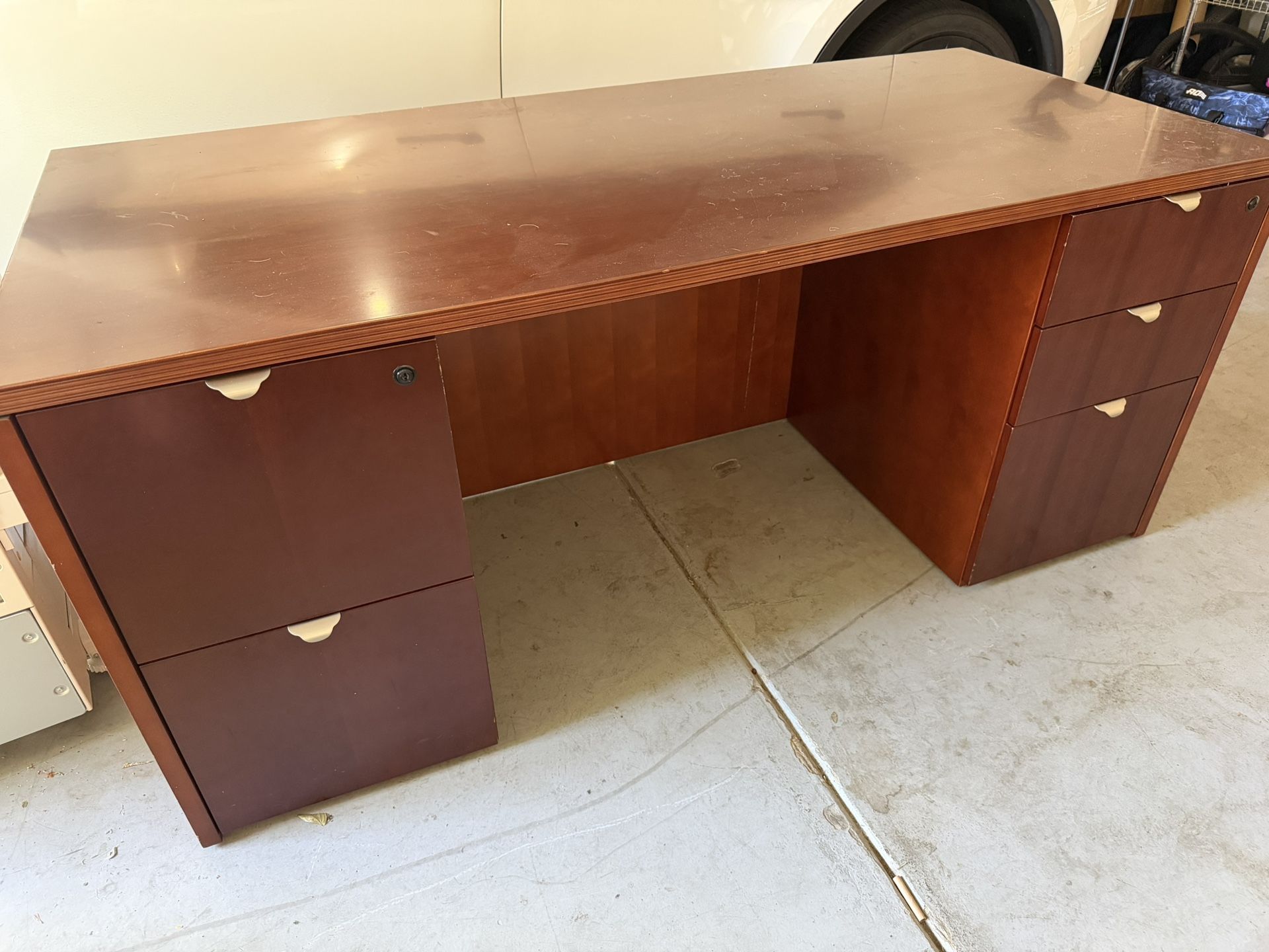 Desk With Drawers
