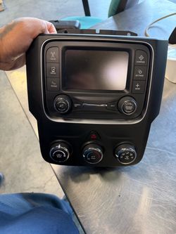 2017 RAM 1500 stock stereo