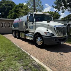 Septic Tank Pump Out 