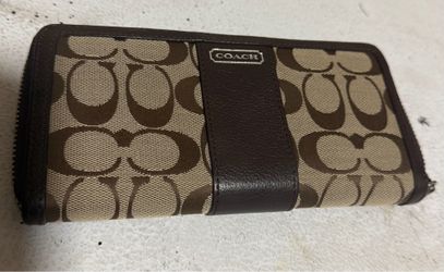 COACH ACCORDIAN WALLET