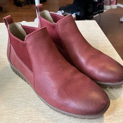Size 38 Dansko Louisa Boot Burnished Calf Red