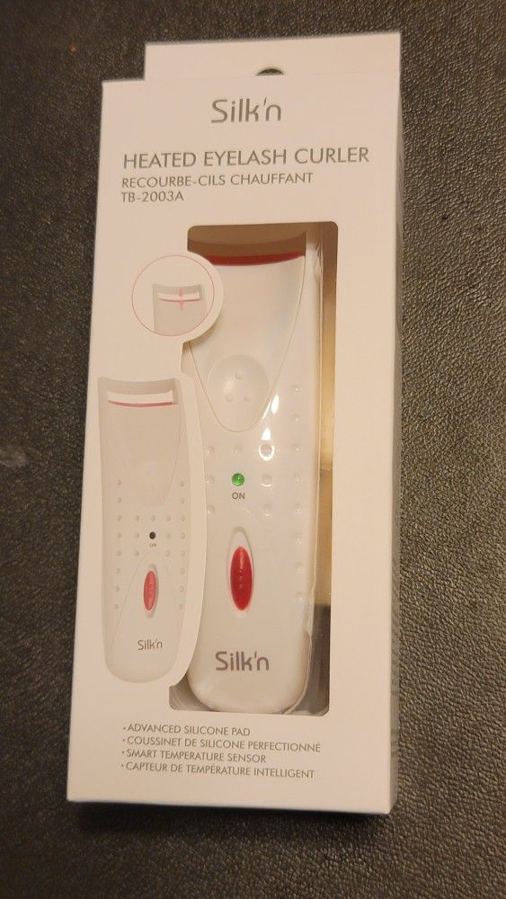 Heated Eyelash Curler *NEW*