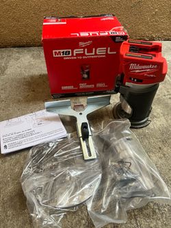 Milwaukee M18 FUEL 18V Brushless Cordless Compact Router (Tool-Only)