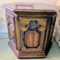 Heritage Octagonal Side Table Antique Must Pick Up Kings Point Sun City