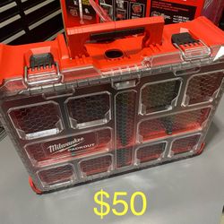 Milwaukee PACKOUT 20 in. Deep Small Parts Organizer with 6 Compartments and Quick Adjust Dividers