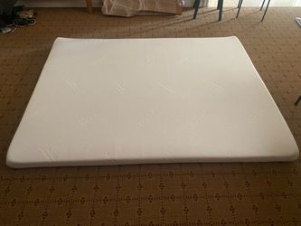 White Tempur-pedic Foam Mattress Topper