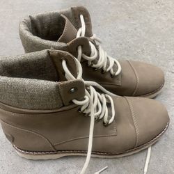 WOMENS BOOTS