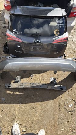 2017 Toyota RAV4 (Back Bumper)