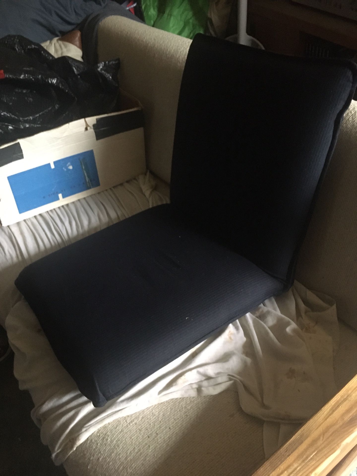 Like New Fold Up Cushion Metal Frame Adjustable Stadium Or Bleacher Seat Only $15 Firm