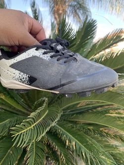 Free Cleats Size 2 Youth