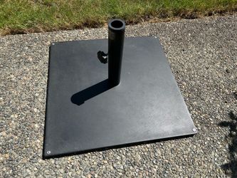 Black Patio Umbrella Base 50lbs