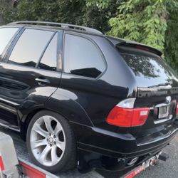 Bmw X5 4.6is Parting Out 