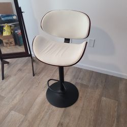 Wooden Leather Swivel High Chair/ Stool