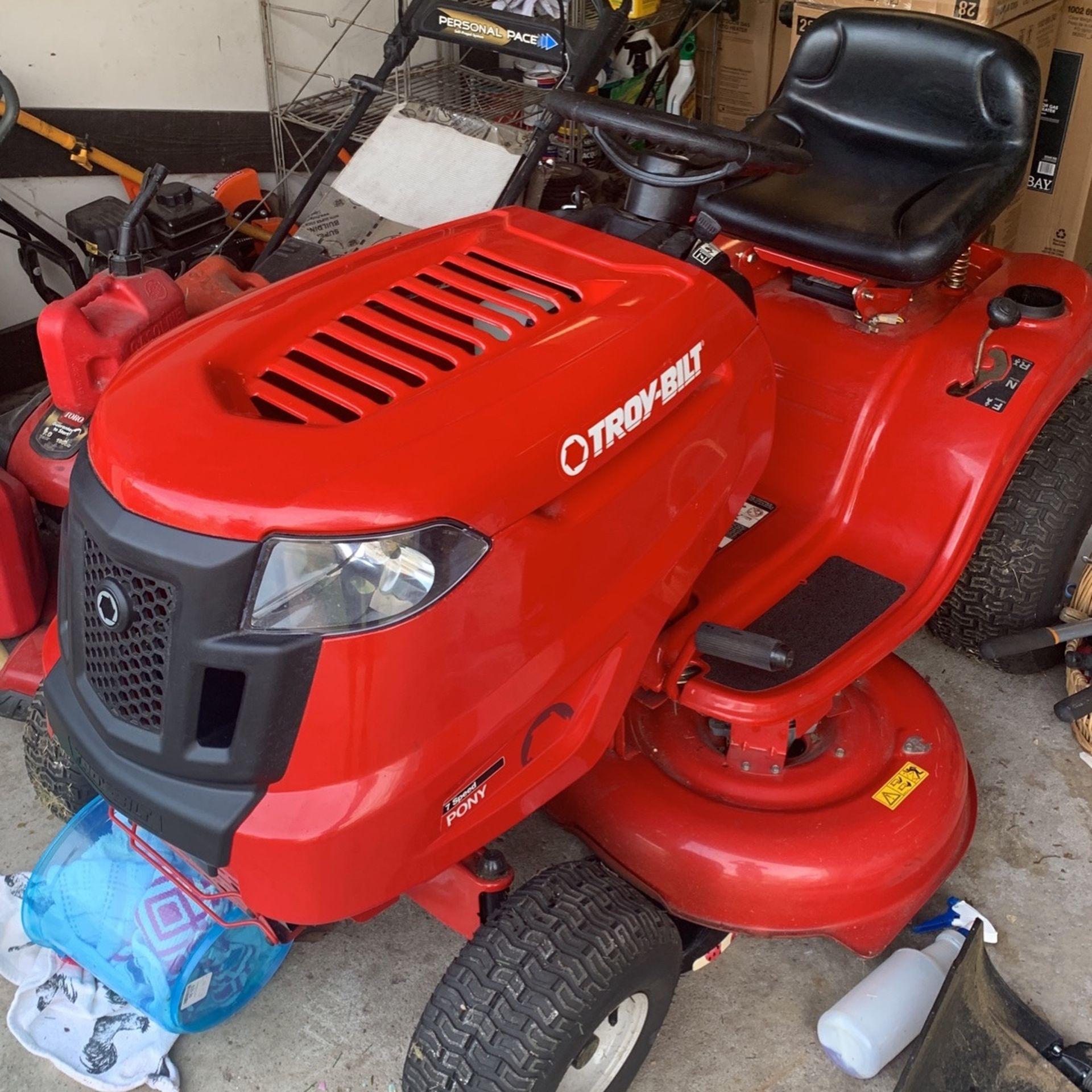 Troy Bilt Riding Lawn Mower 