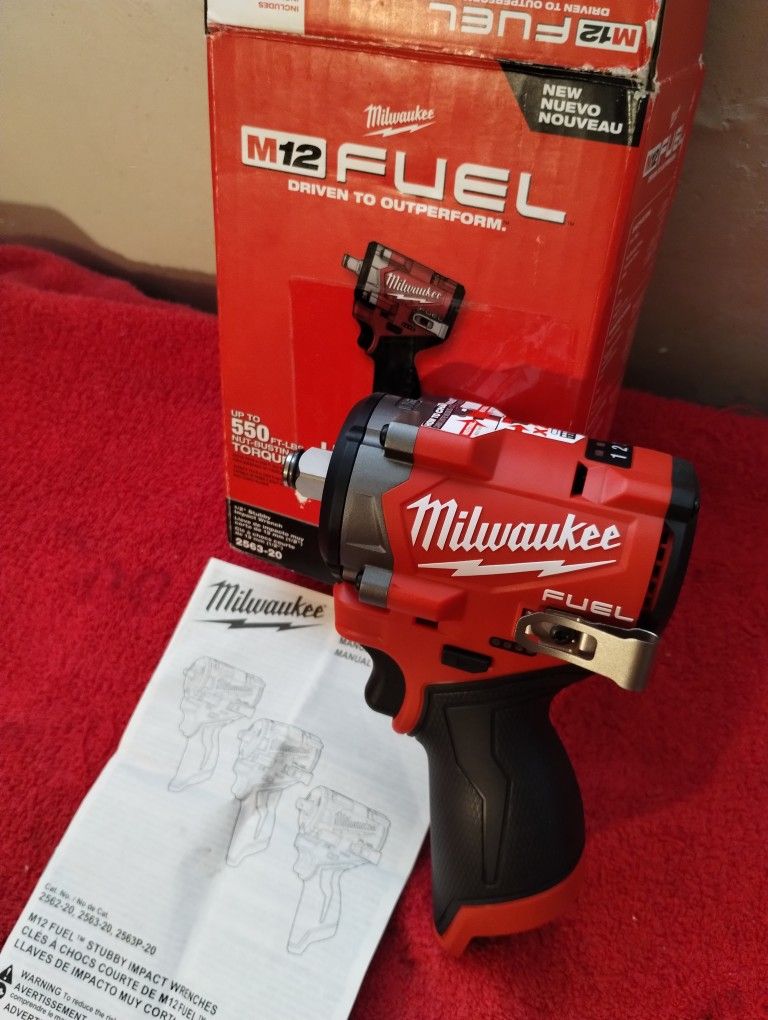 ,550 Lbs Torque M12 Milwaukee Fuel 1/2 Impact Wrech TOOL ONLY $$180