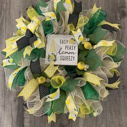 Spring Gnome Lemons Wreath