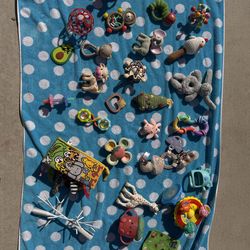 Assorted baby toys & teethers