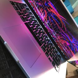 Apple MacBook Pro 15” Retina Quad Core I7, 16GB Ram 256GB SSd $375