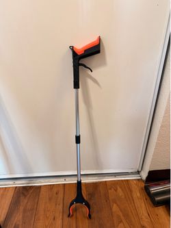 Grabber reacher